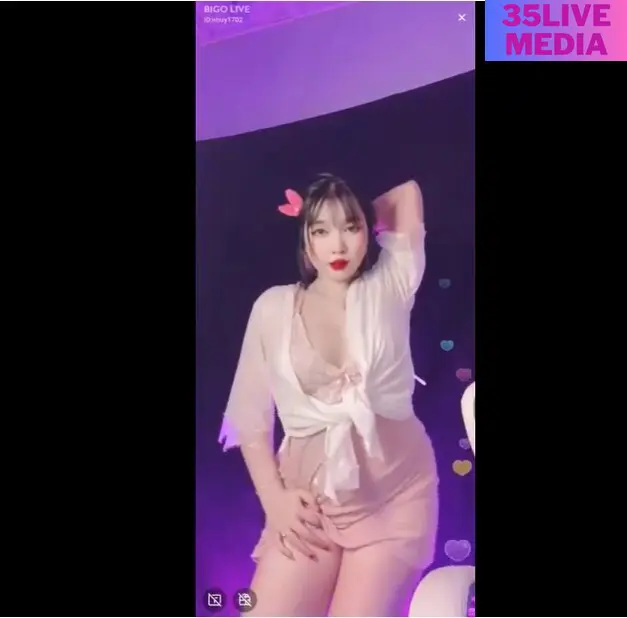 Như Ý 35live Diện Đồ Sexy Show Hàng Nóng Bỏng Hình 3